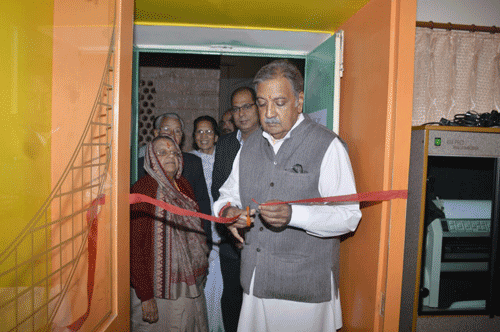 HIS HIGHNESS MAHARAJA GAJ SINGH JI inaugurating the LAB conducting computer course under CSR Project sponsored NSIC JAIPUR   